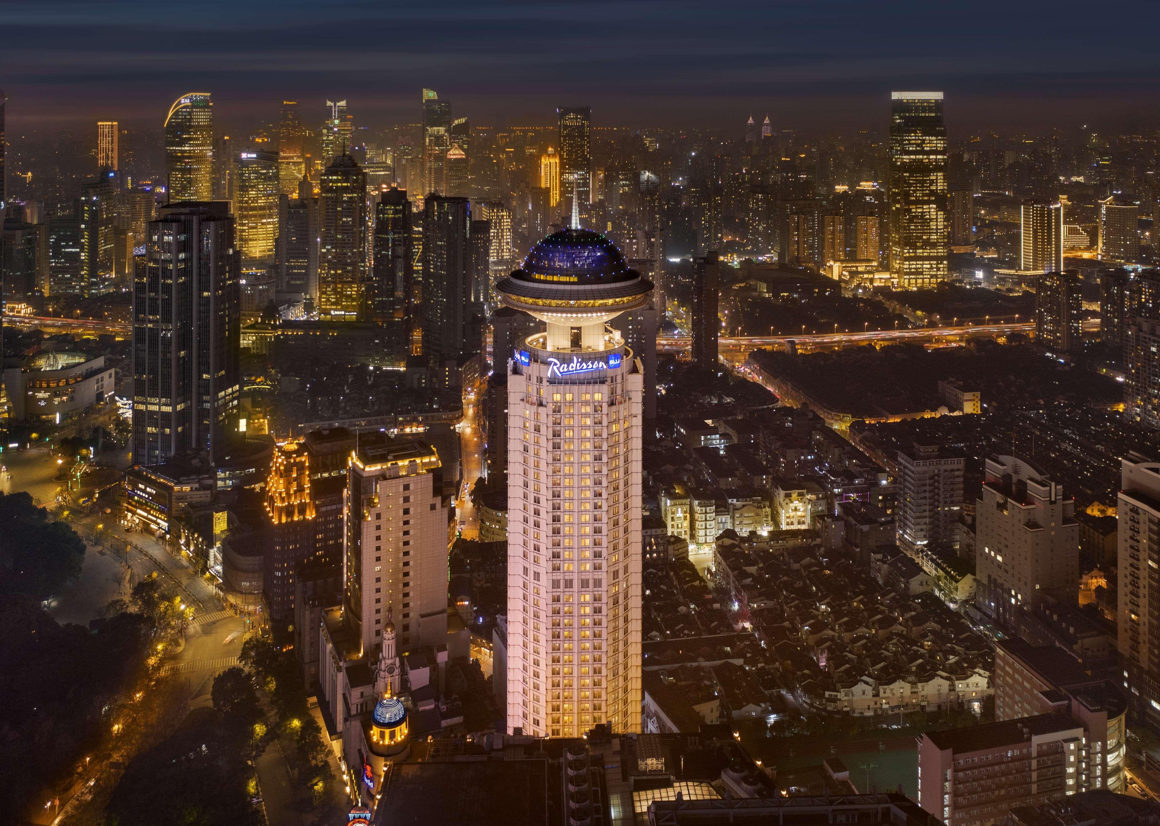 Radisson Blu Hotel Shanghai New World Exterior foto